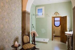 Palazzo Mantua Benavides Suites and Apartments