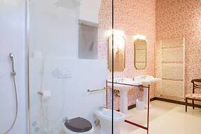Palazzo Mantua Benavides Suites and Apartments