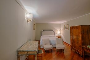 Palazzo Mantua Benavides Suites and Apartments