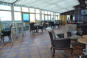 Noubou International Hotel