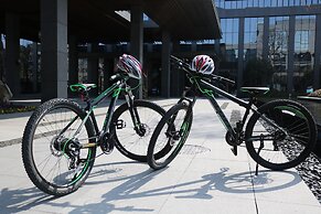 Hilton Ningbo Dongqian Lake