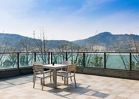 Hilton Ningbo Dongqian Lake