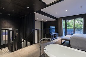 Hilton Ningbo Dongqian Lake