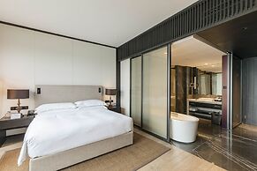 Hilton Ningbo Dongqian Lake