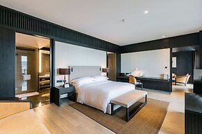 Hilton Ningbo Dongqian Lake