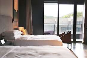 Hilton Ningbo Dongqian Lake