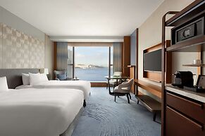 Kerry Hotel Hong Kong by Shangri-la