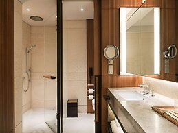 Kerry Hotel Hong Kong by Shangri-la