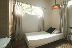 La Negra Surf Hotel & Soda