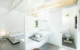 La Negra Surf Hotel & Soda