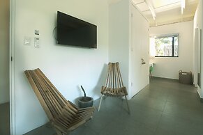 La Negra Surf Hotel & Soda
