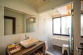 Secret House Makishi