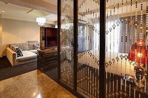 Secret House Makishi