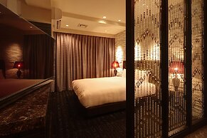 Secret House Makishi