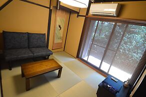 Rinn Shijo Takasegawa