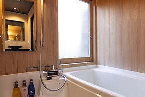 Rinn Shijo Takasegawa