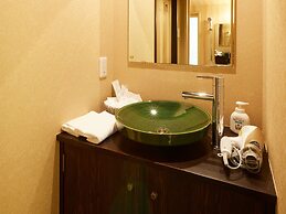 Rinn Shijo Takasegawa