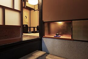 Rinn Shijo Takasegawa