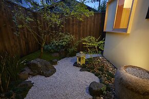 Rinn Kujofujinoki WEST