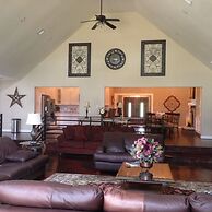 Maple Creek Bed and Breakfast