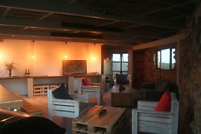 African Crags Eco Lodge