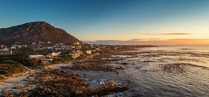 Pringle Bay Villa by Raw Africa Collection