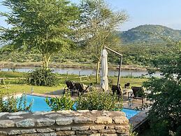 Kambaku River Lodge
