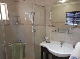 Villa Botanica Executive Guest House