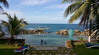 Ocho Rios Beach Resort at ChrisAnn