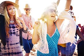 NEA Resort & People