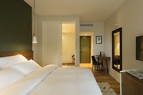 NEA Resort & People