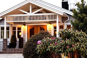 The Lodge