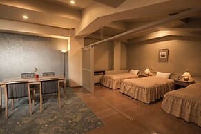 Hotel Lucent Takamiya