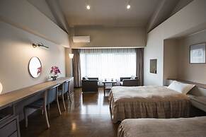Hotel Lucent Takamiya