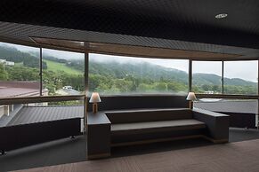 Hotel Lucent Takamiya