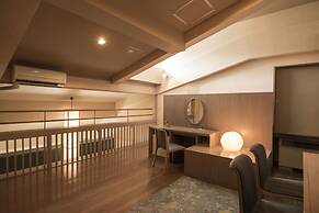 Hotel Lucent Takamiya