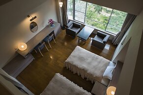 Hotel Lucent Takamiya