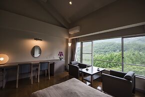 Hotel Lucent Takamiya