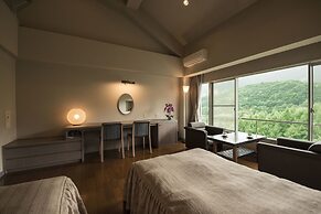 Hotel Lucent Takamiya