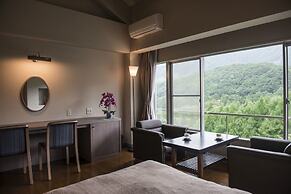 Hotel Lucent Takamiya