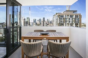 Soda Apartments by CLLIX