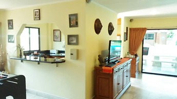 Baan Laksee Pool Villa