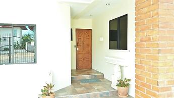 Baan Laksee Pool Villa