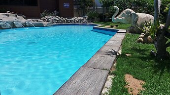 Baan Laksee Pool Villa