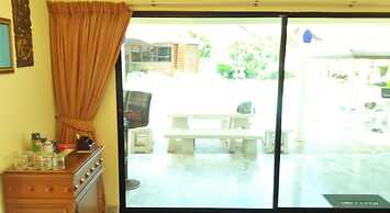 Baan Laksee Pool Villa