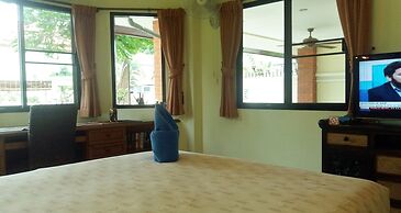 Baan Laksee Pool Villa