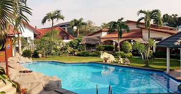 Baan Laksee Pool Villa