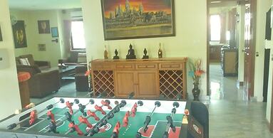 Baan Laksee Pool Villa