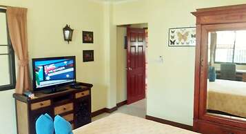 Baan Laksee Pool Villa