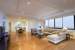 Riverine Place Hotel and Residence